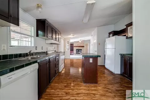 306 Mockingbird Dr, Springfield, GA 31329 photo 8