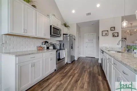 135 Grimsby Rd, Savannah, GA 31407 photo 12