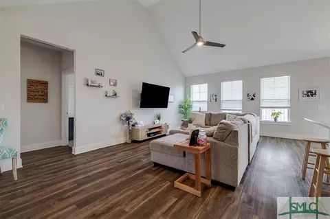 135 Grimsby Rd, Savannah, GA 31407 photo 3