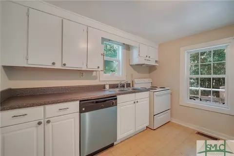 403 S Maple St, Springfield, GA 31329 photo 8