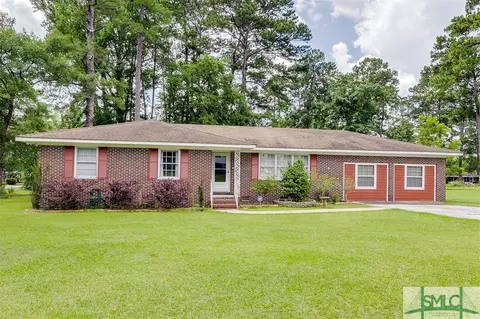 205 E 8th St, Rincon, GA 31326 photo 2