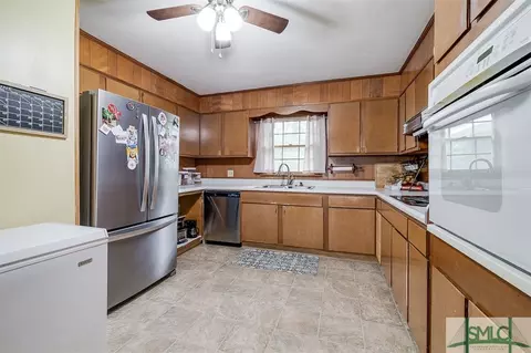 205 E 8th St, Rincon, GA 31326 photo 14