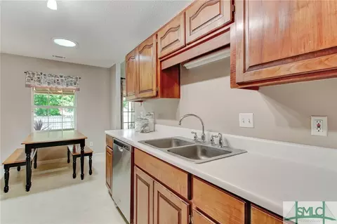 214 Longleaf Cir, Pooler, GA 31322 photo 12