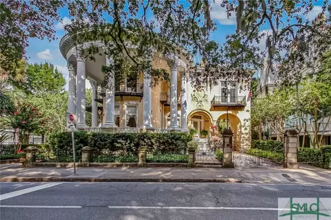 513 Whitaker St, Savannah, GA 31401