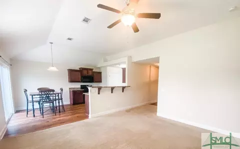 612 Hampstead Ave, Statesboro, GA 30458 photo 2