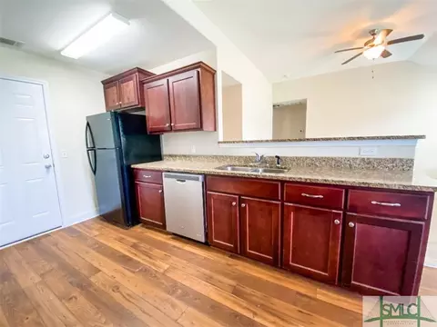 612 Hampstead Ave, Statesboro, GA 30458 photo 4