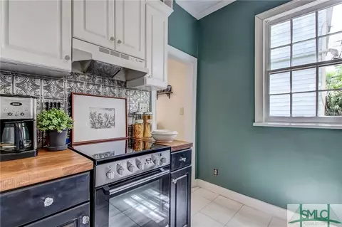 209 E 33rd St, Savannah, GA 31401 photo 17