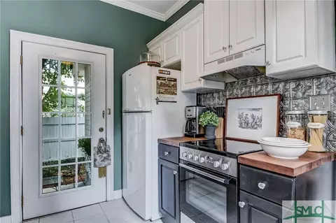 209 E 33rd St, Savannah, GA 31401 photo 15