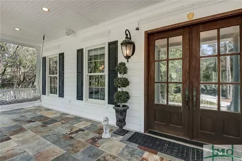 7 Commodore Ct, Savannah, GA 31410 photo 3