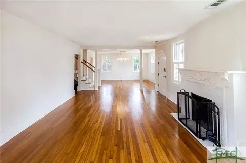 331 E 54th St, Savannah, GA 31405 photo 8