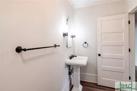 331 E 54th St, Savannah, GA 31405 photo 19