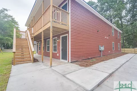 402 E 3rd St, Springfield, GA 31329 photo 4