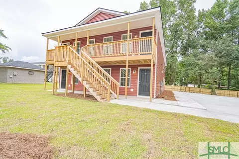 402 E 3rd St, Springfield, GA 31329 photo 2