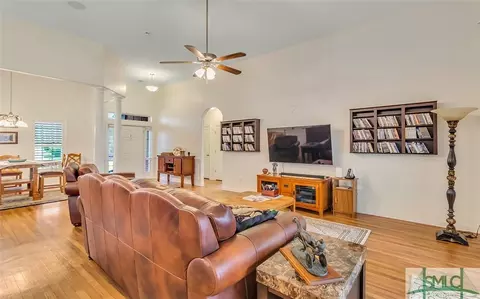 182 Willow Point Cir, Pooler, GA 31322 photo 8