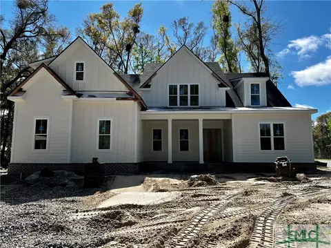 18 Ossabaw Ct, Richmond Hill, GA 31324