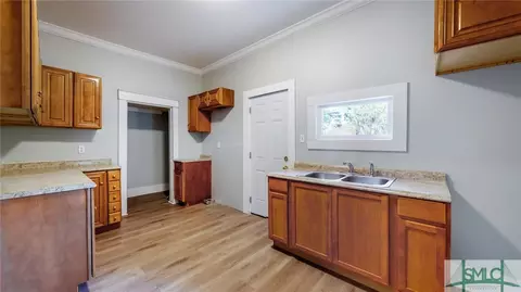 619 W 45th St, Savannah, GA 31405 photo 7