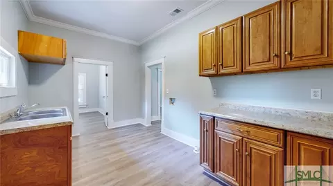 619 W 45th St, Savannah, GA 31405 photo 8