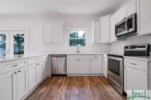 1663 Ashantilly Dr, Darien, GA 31305 photo 4