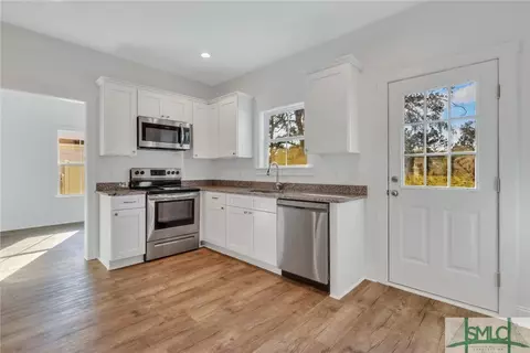 1669 Ashantilly Dr, Darien, GA 31305 photo 8