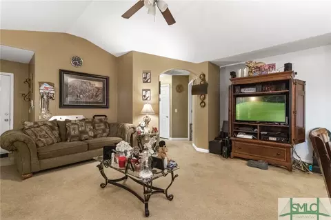 42 Spring Lake Cir, Savannah, GA 31407 photo 6