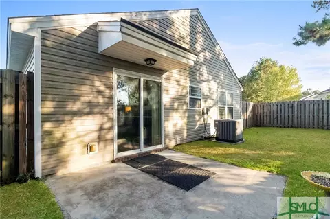 42 Spring Lake Cir, Savannah, GA 31407 photo 3