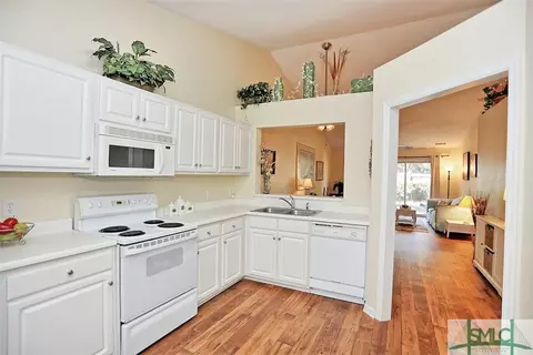 107 Riverpointe Dr, Savannah, GA 31410 photo 17
