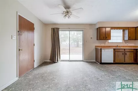 110 Melrose Pl, Rincon, GA 31326 photo 13