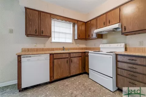 110 Melrose Pl, Rincon, GA 31326 photo 12
