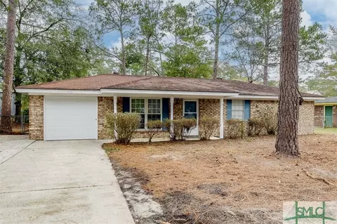 110 Melrose Pl, Rincon, GA 31326 photo 2