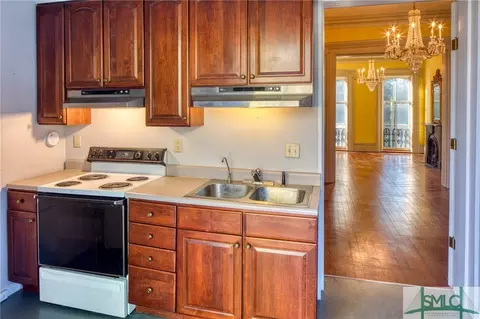 312 E Oglethorpe Ave, Savannah, GA 31401 photo 18