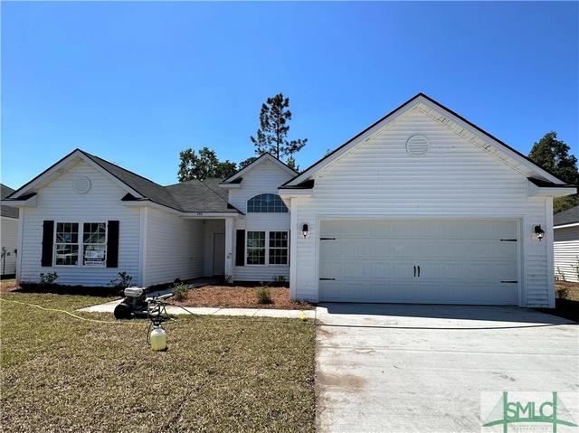 242 Brightleaf Cir, Hinesville, GA 31313