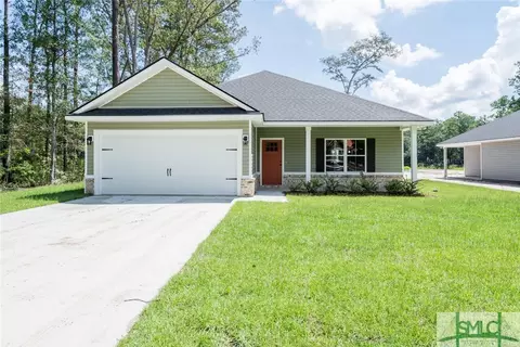 99 Circle Rd, Midway, GA 31320
