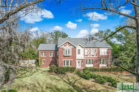 300 E 44th St, Savannah, GA 31405