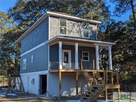 967 E First St, Midway, GA 31320 photo 1