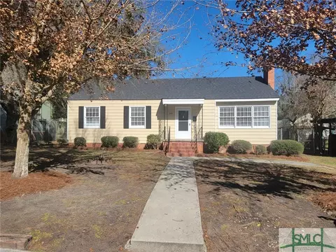 2410 E 38th St, Savannah, GA 31404