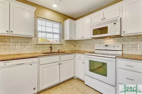 257 Pampas Dr, Pooler, GA 31322 photo 9