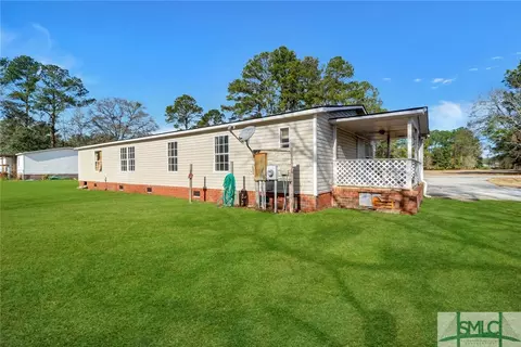 209 E Johnson St, Rincon, GA 31326 photo 4