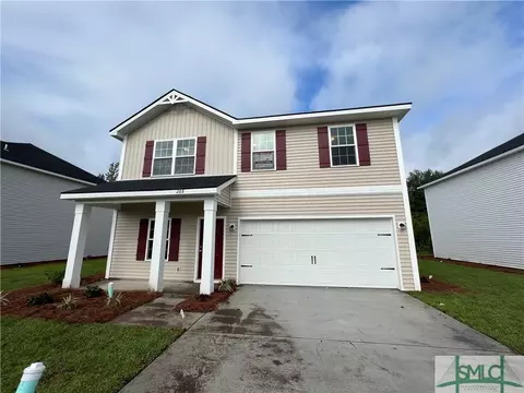288 Brightleaf Cir, Hinesville, GA 31313