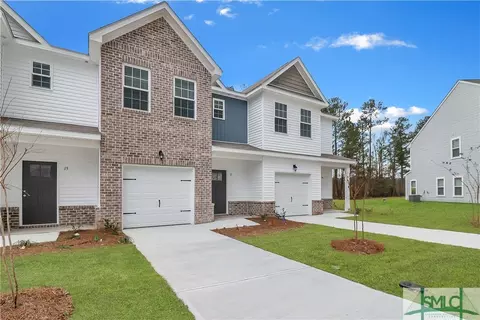 17 Moonlight Trl, Port Wentworth, GA 31407
