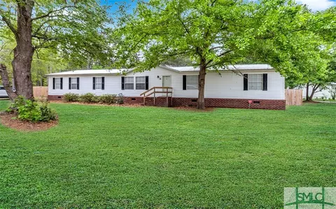 21 Lucious Dr, Pembroke, GA 31321