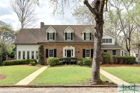 11 E 51 St, Savannah, GA 31405