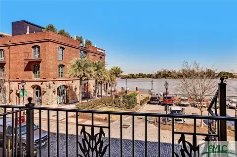 212 W Lower Factors Walk, Savannah, GA 31401