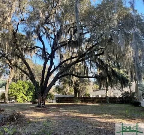 56 Henderson Ave, Savannah, GA 31406