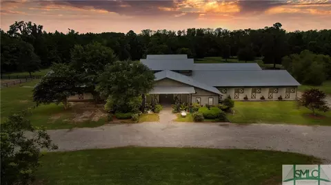 668 Honeysucker Rd, Hardeeville, SC 29927
