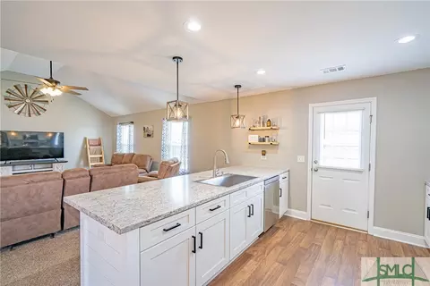 13 Winston Dr, Guyton, GA 31312 photo 10