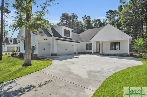 42 Cubbage Island Dr, Richmond Hill, GA 31324