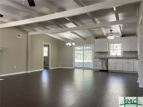 406 E 3rd St, Springfield, GA 31329 photo 8
