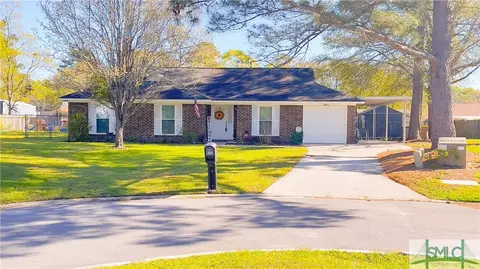 124 Whippoorwill Ln W, Richmond Hill, GA 31324
