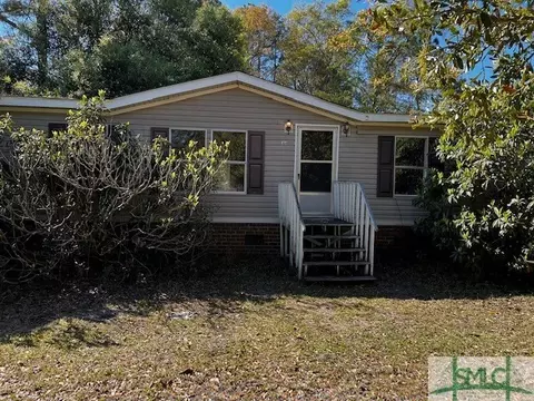 364 Mockingbird Dr, Springfield, GA 31329