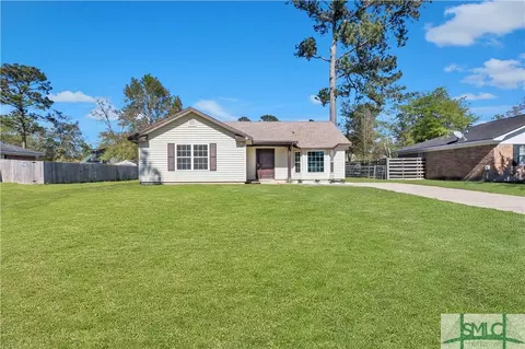 613 Trevor St, Hinesville, GA 31313
